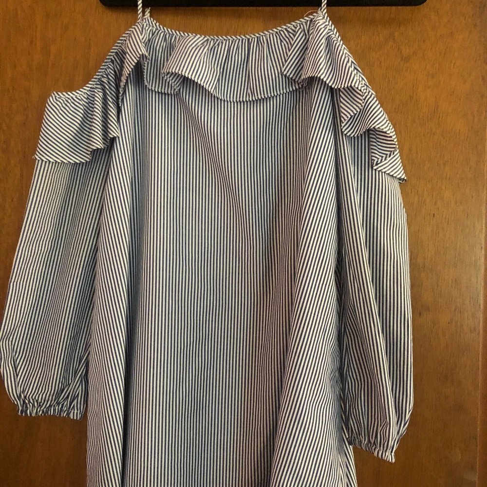 Blue striped off the shoulder top - Picture 3 of 4